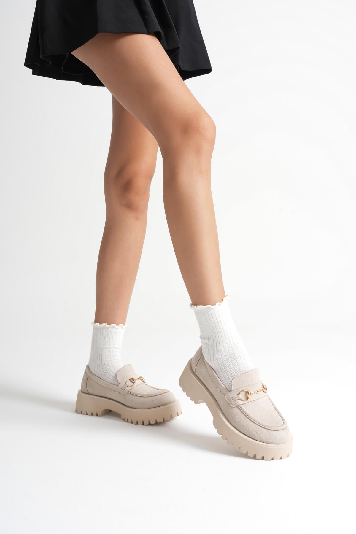 Lara Toka Detaylı Bej Süet Loafer Ayakkabı