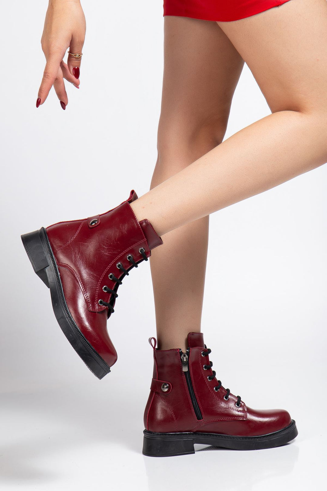 Lauran Bordo Kırışık Rugan Bağcıklı Fermuarlı Kadın Bot