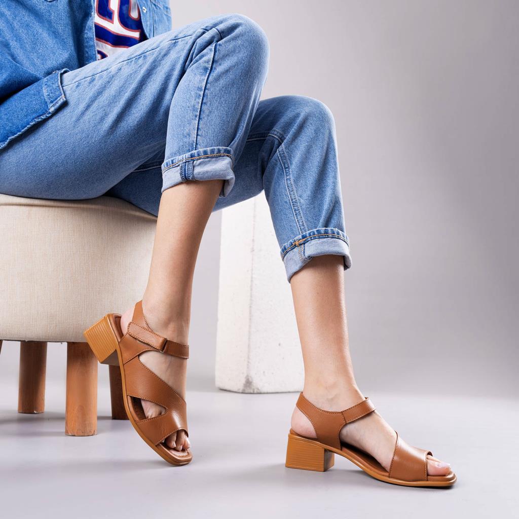 Layna Kadın Hakiki Deri Taba Topuklu Sandalet