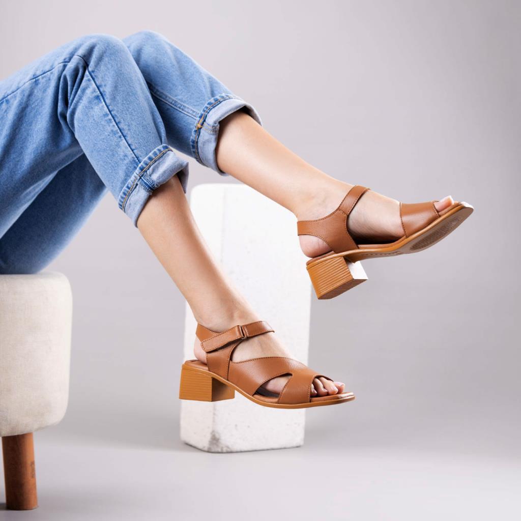 Layna Kadın Hakiki Deri Taba Topuklu Sandalet