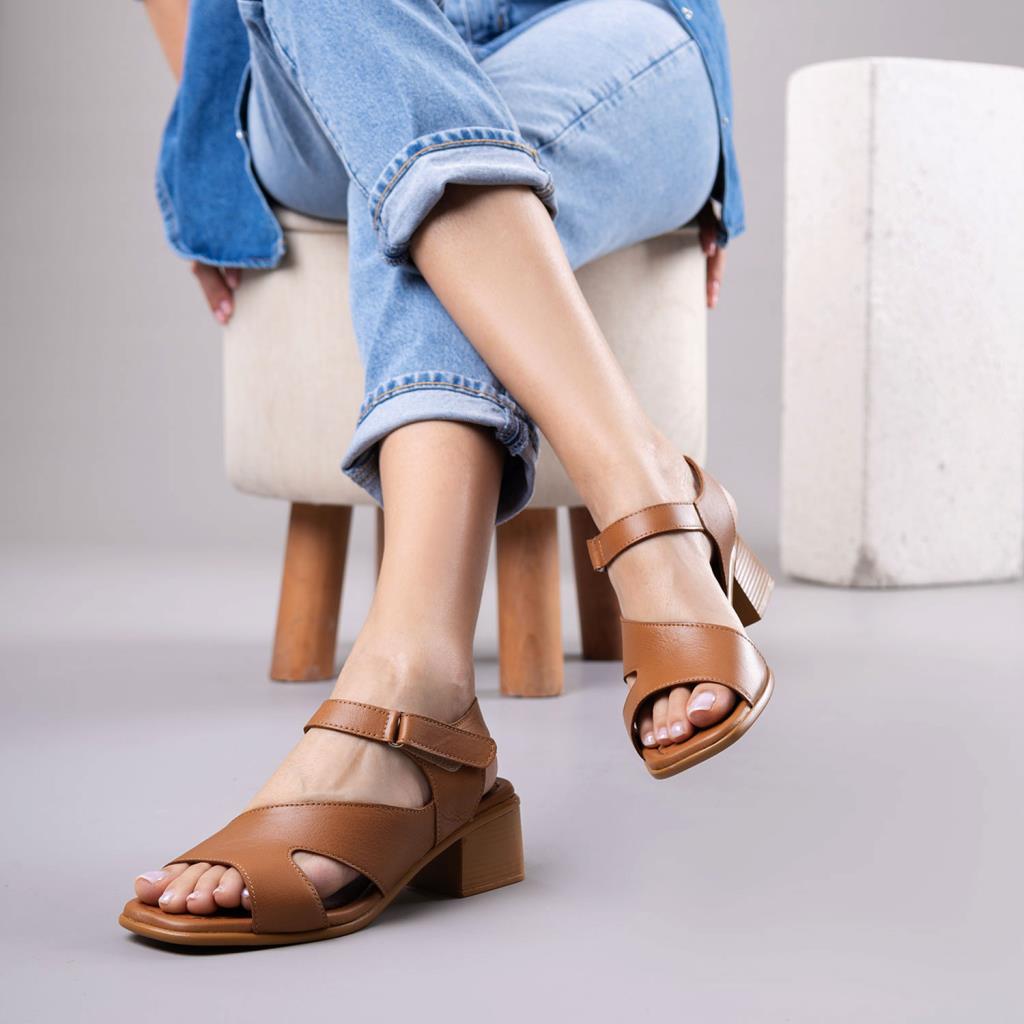 Layna Kadın Hakiki Deri Taba Topuklu Sandalet