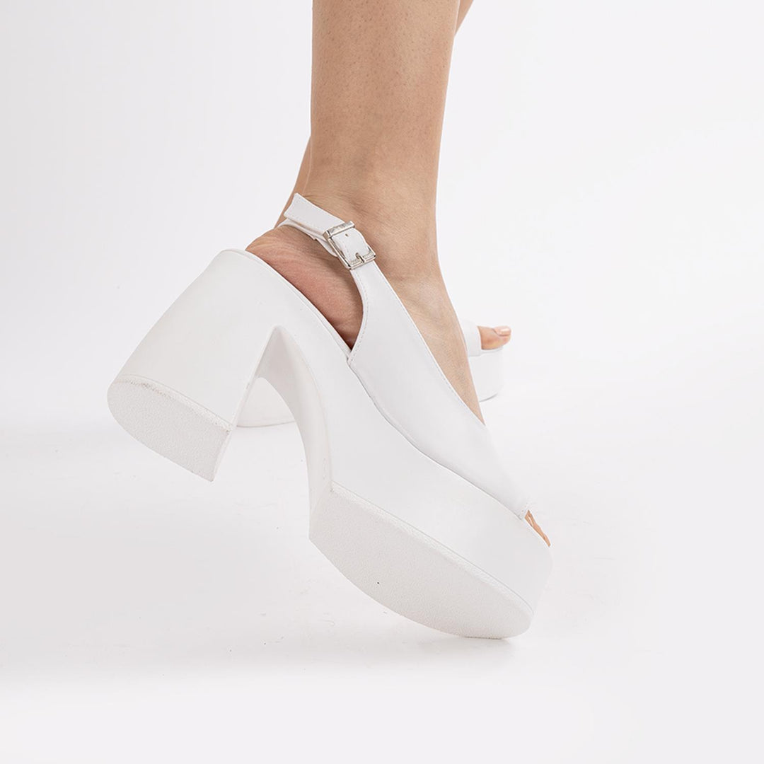 Lemar Kadın Kalın Beyaz Topuklu Sandalet