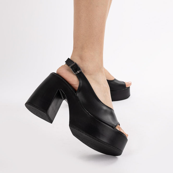 Lemar Kadın Kalın Siyah Topuklu Sandalet
