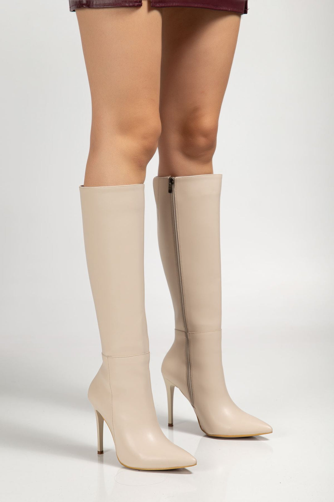 Diayen Bej Fermuarlı Lastikli İnce Yüksek Topuklu Kadın Çizme