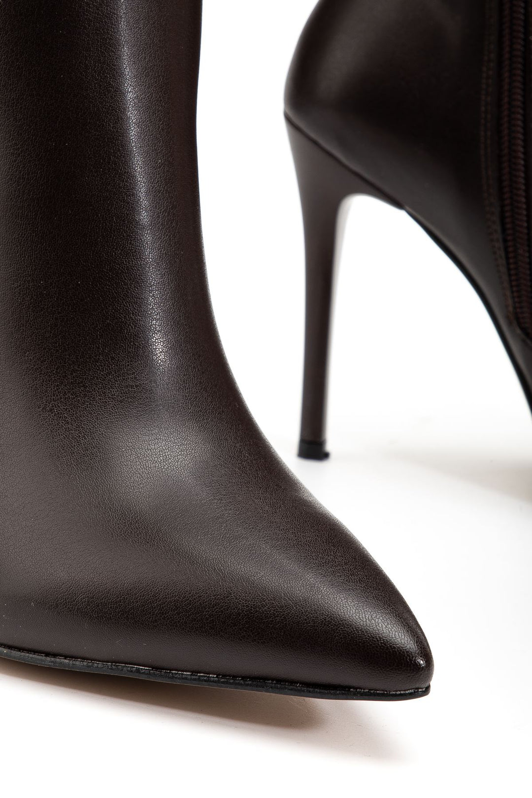 Diayen Kahve Fermuarlı Lastikli İnce Yüksek Topuklu Kadın Çizme