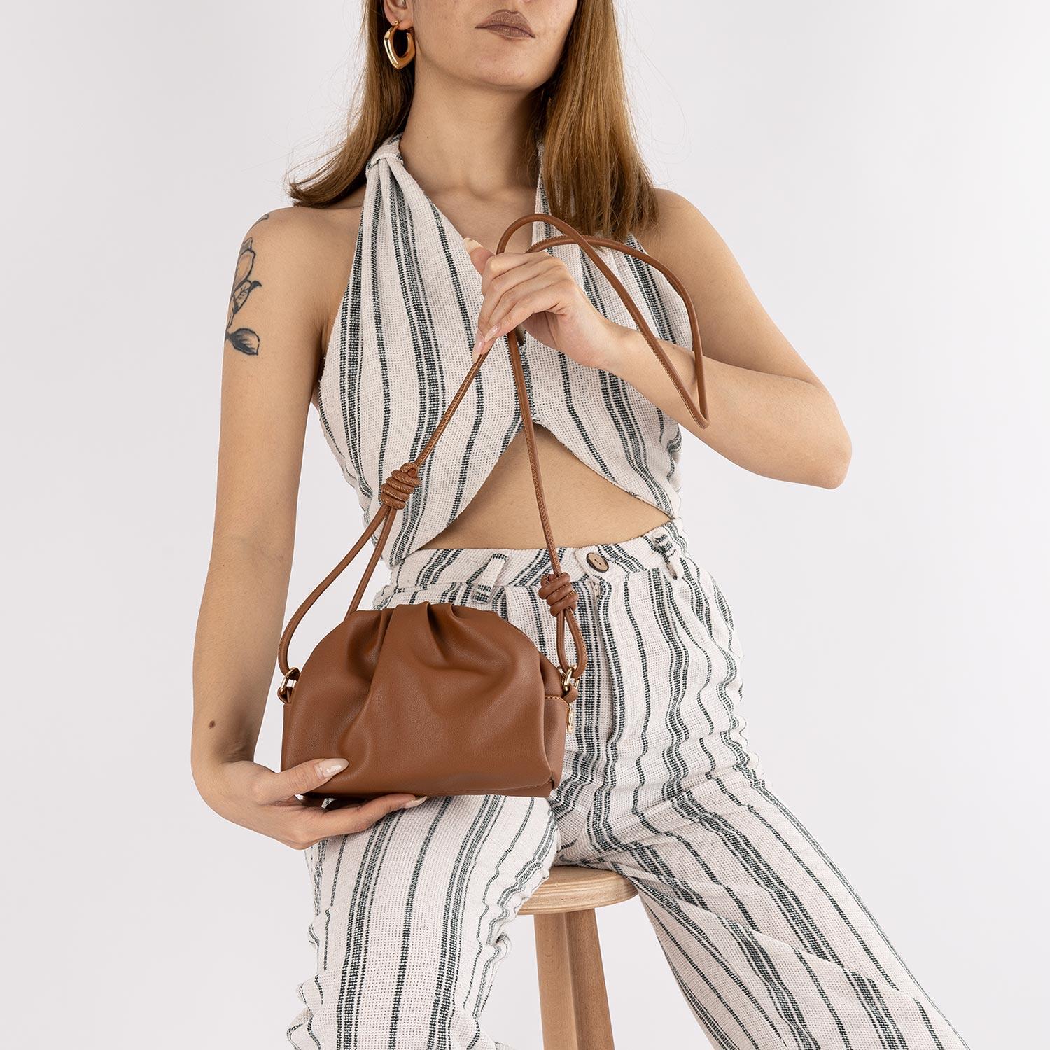 Lucero Kadın İnce Ayarlanabilir Askılı Çapraz Çanta