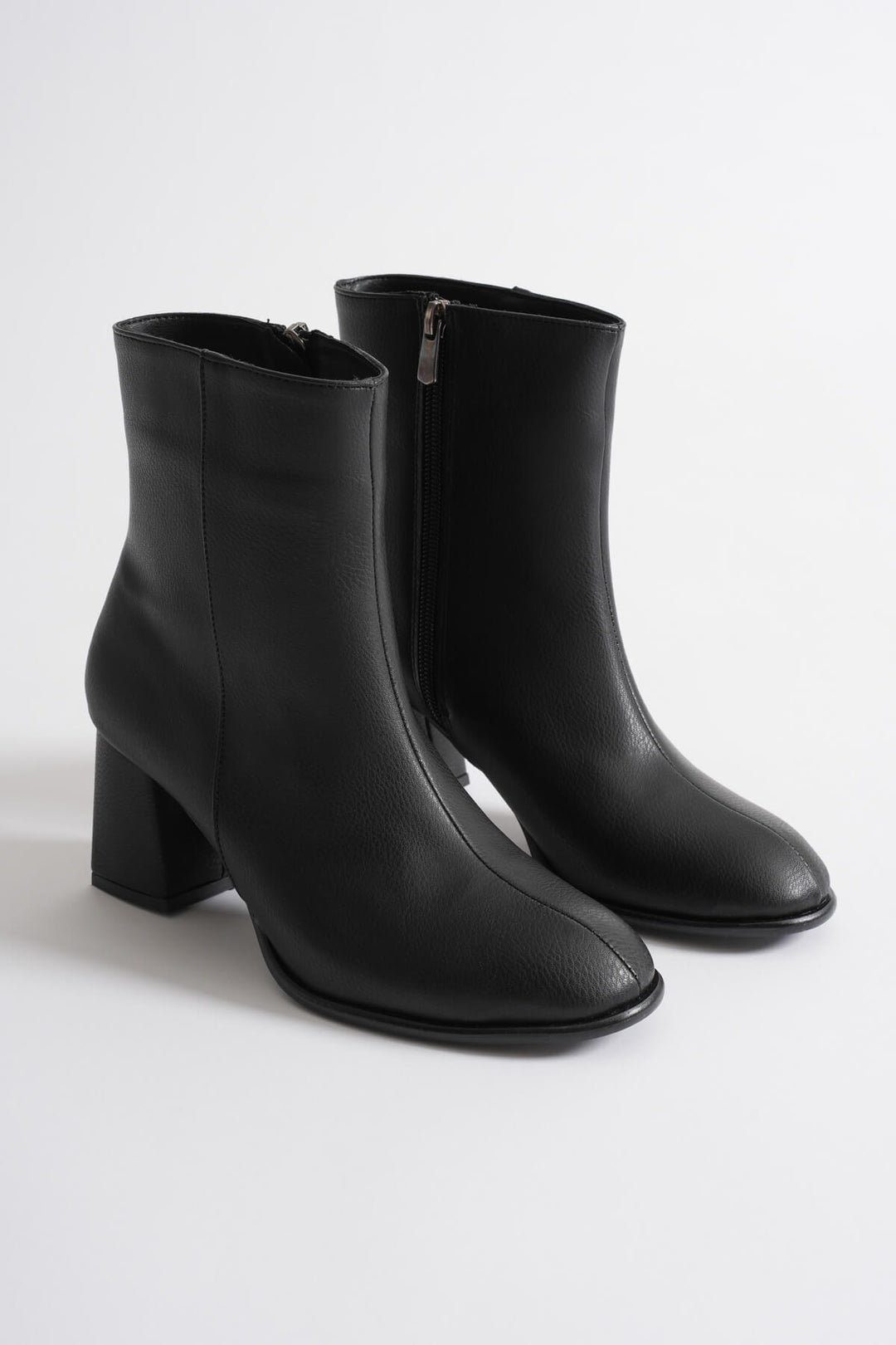 Lucinda Kadın Kışlık Siyah Kalın Topuklu Bot