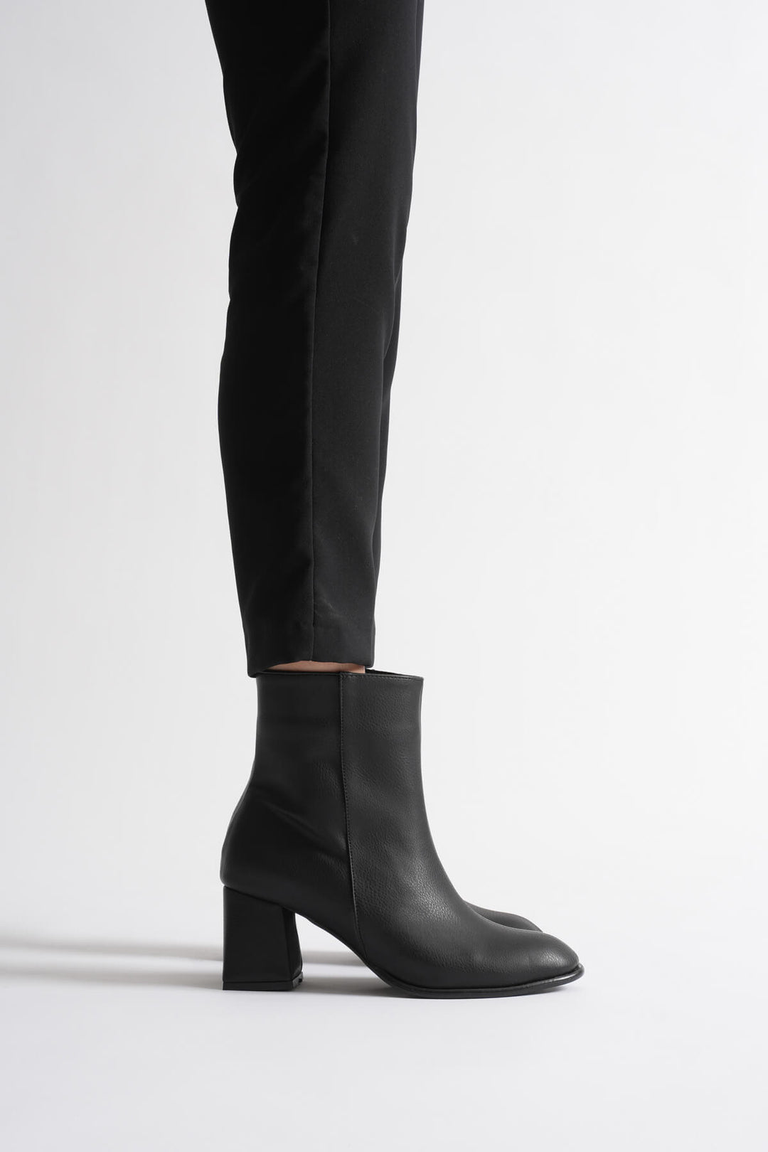 Lucinda Kadın Kışlık Siyah Kalın Topuklu Bot