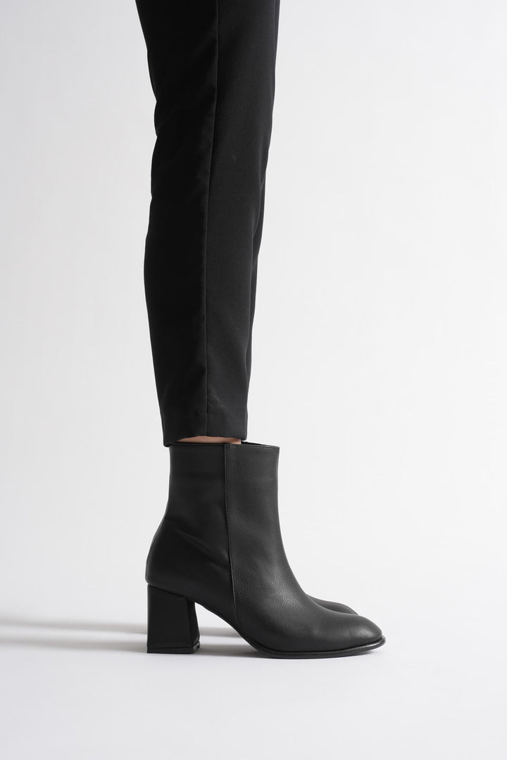 Lucinda Kadın Kışlık Siyah Kalın Topuklu Bot