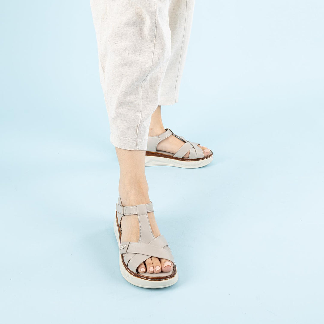 Manu Kadın Hakiki Deri Cırt Cırtlı Silver Sandalet