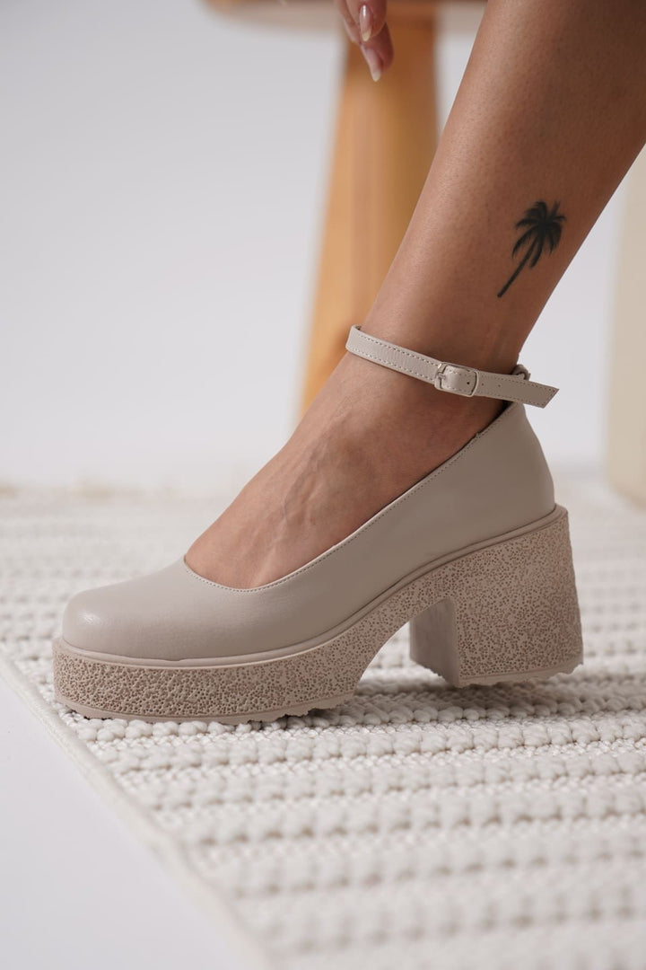 Marla Kadın Bej Bilekten Bantlı Günlük Kalın Topuklu Ayakkabı