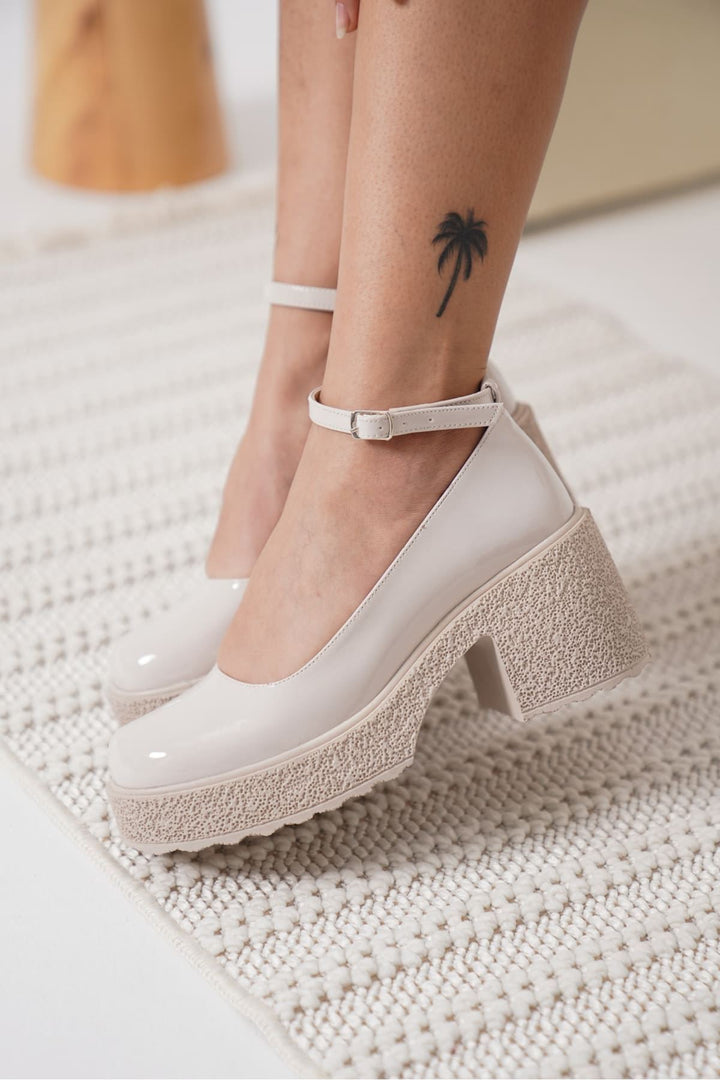 Marla Kadın Bej Rugan Bilekten Baretli Günlük Ayakkabı