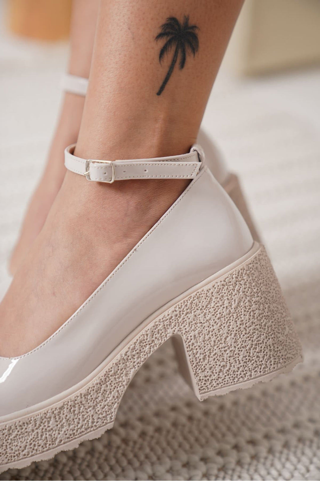 Marla Kadın Bej Rugan Bilekten Baretli Günlük Ayakkabı