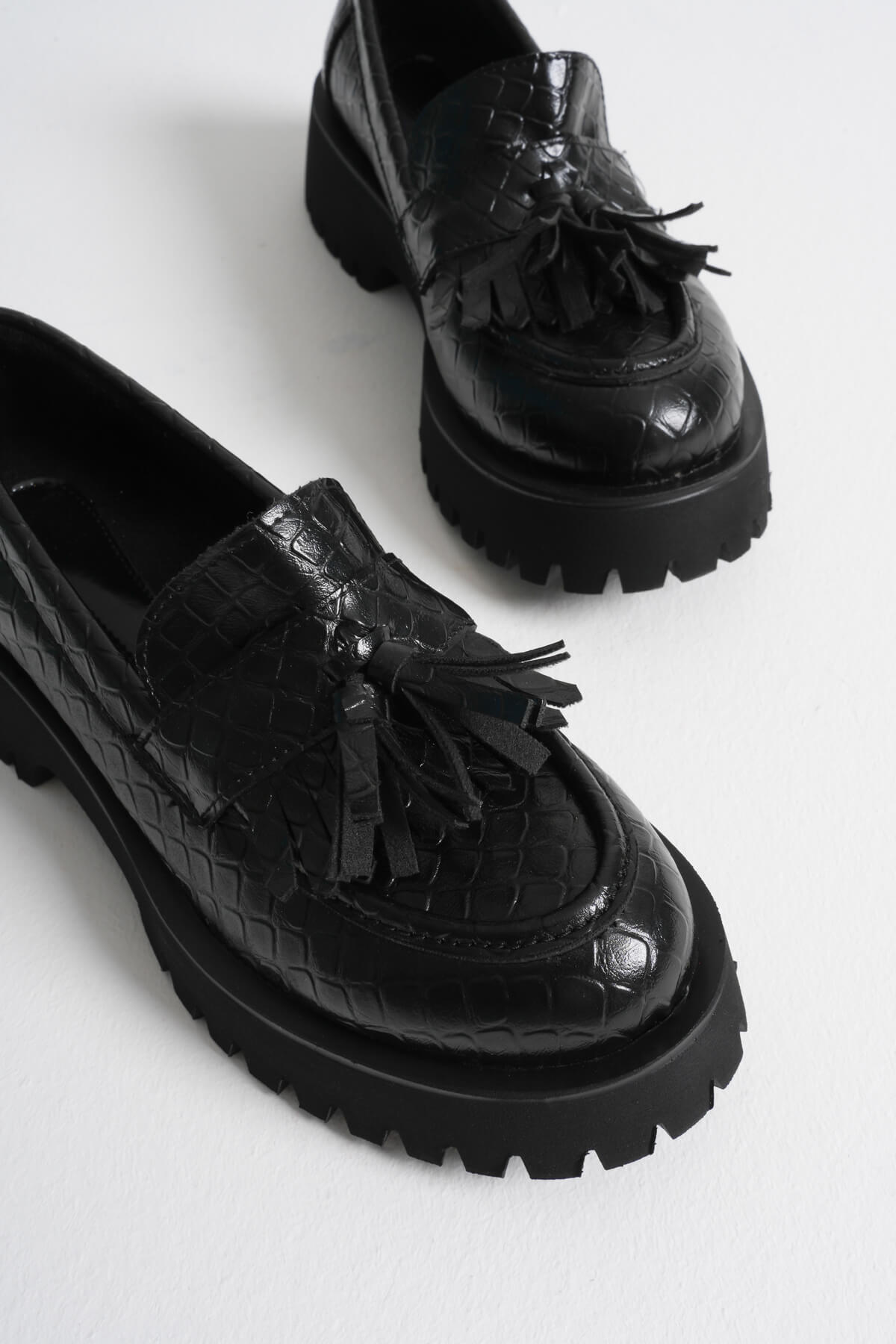 Mina Kadın Siyah Kroko Baskılı Loafer Ayakkabı