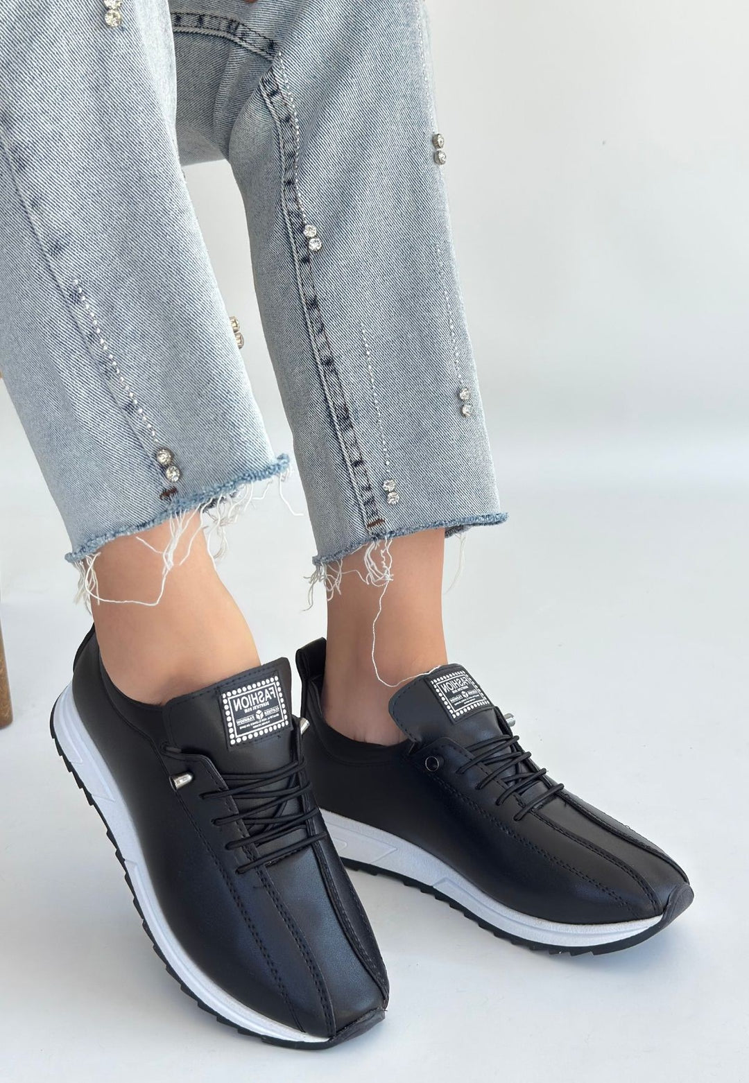 Monya Kadın Siyah Bağcıklı Spor Ayakkabı