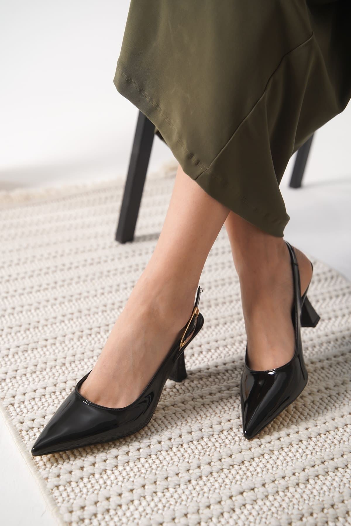 Ophelia Kadın Siyah Rugan İnce Topuklu Ayakkabı