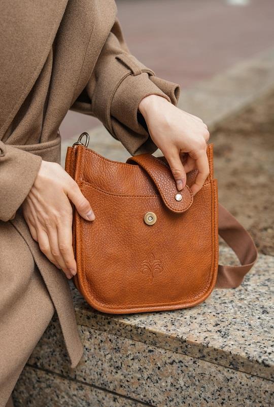 Phoebe Kadın Ayarlanabilir Askılı Çapraz Çanta