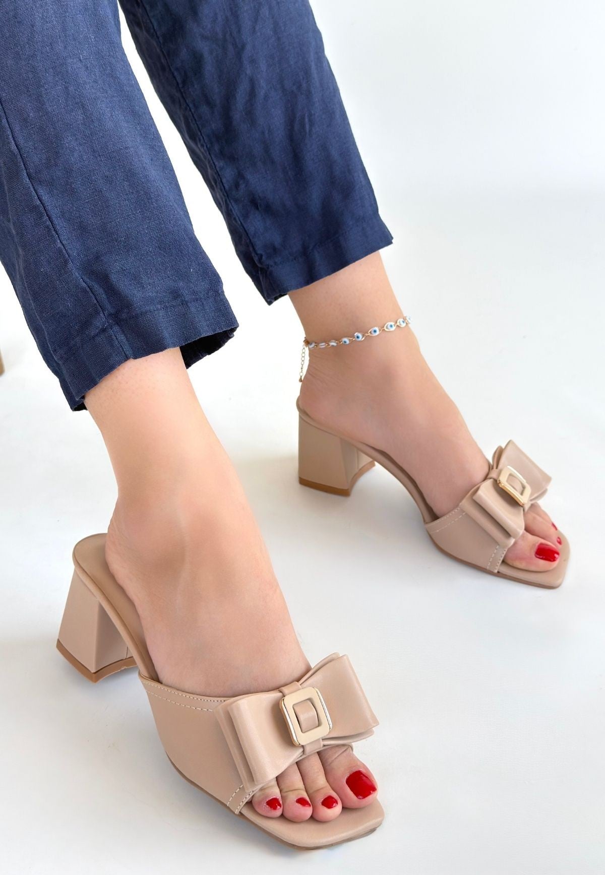 Pier Kadın Nude Tokalı Fiyonk Detaylı Topuklu Terlik