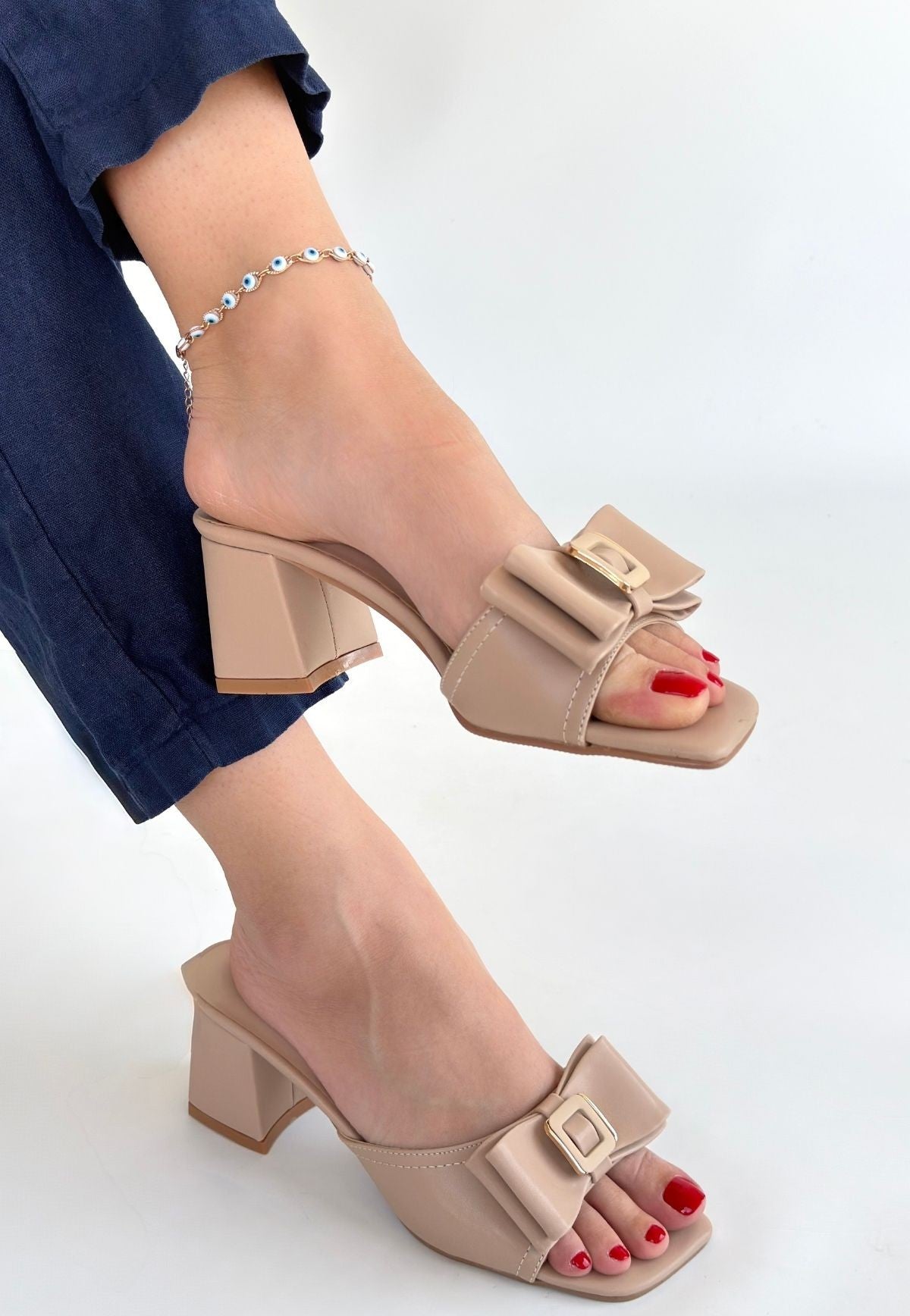 Pier Kadın Nude Tokalı Fiyonk Detaylı Topuklu Terlik