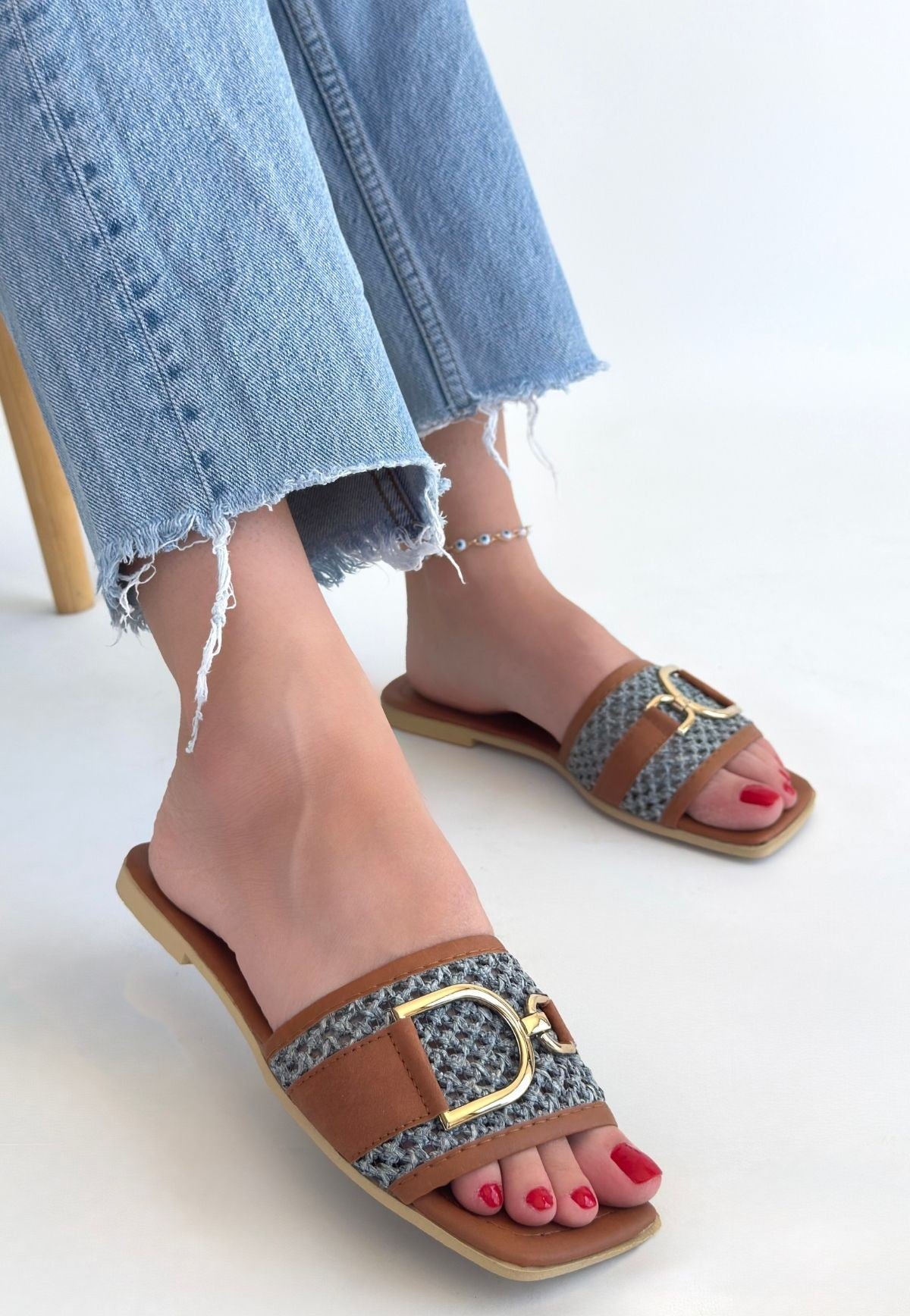 Pıer Kadın Taba Gri Hasır Dokulu Tokalı Terlik