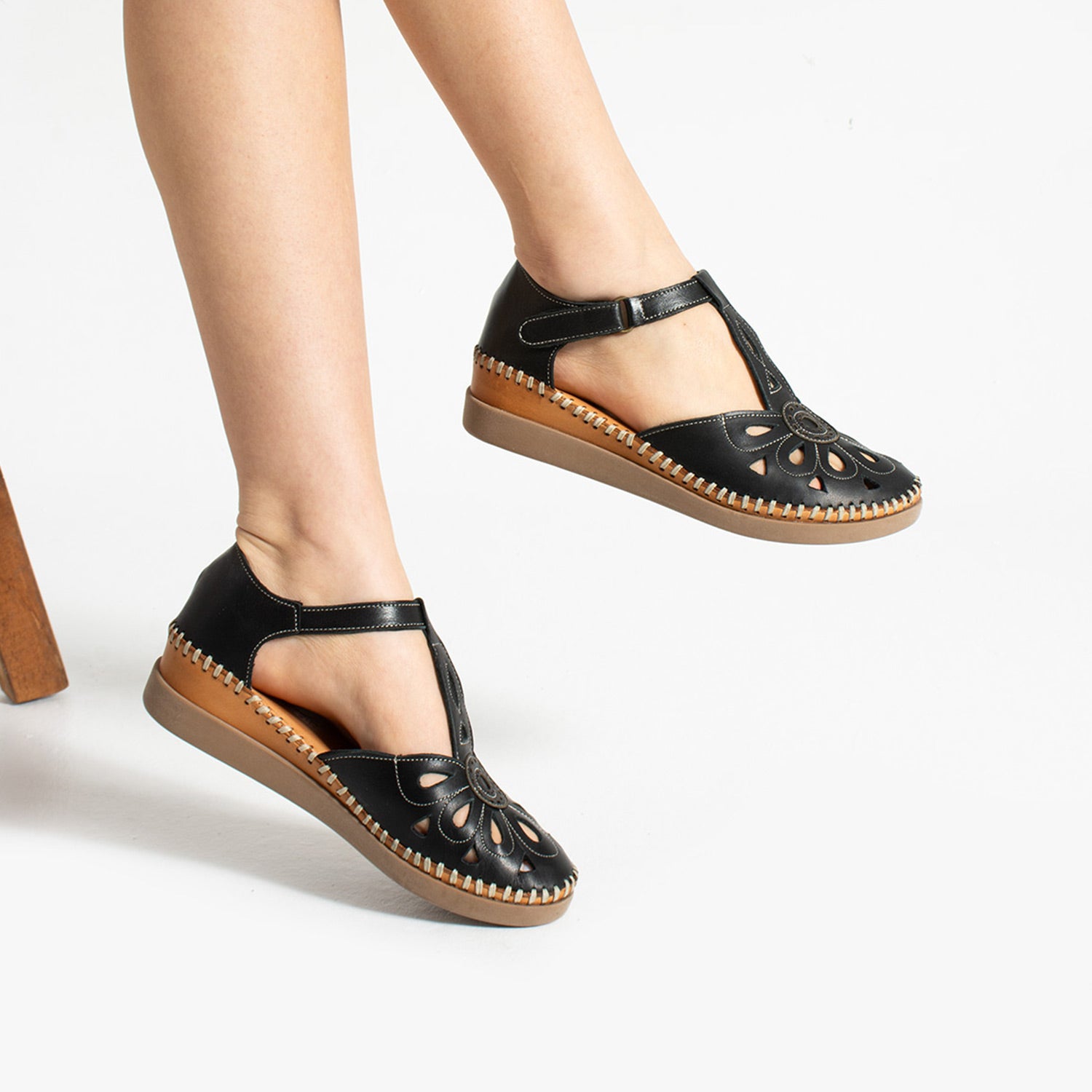 Pierre Cardin Deyra Kadın Hakiki Deri Siyah Sandalet