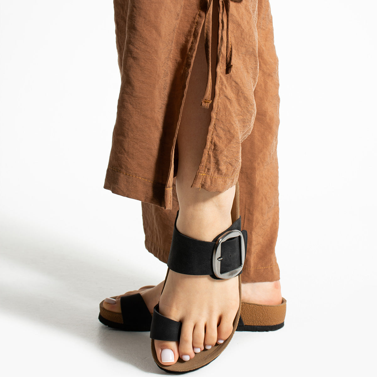 Pierre Cardin Saphyr Kadın Siyah Tokalı Terlik