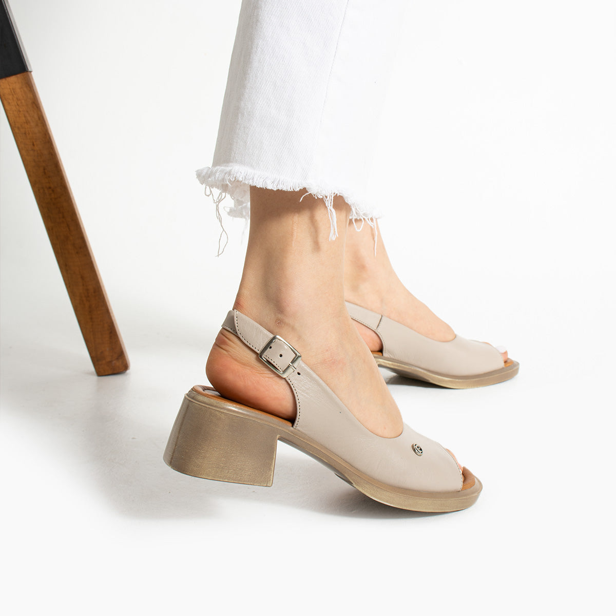 Pierre Cardin Tanith Kadın Buz Topuklu Sandalet