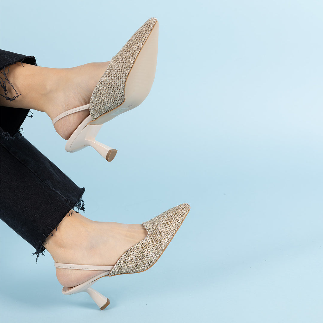 Porter Kadın Stiletto Arkası Açık Sivri Burun Bej Hasır Topuklu Ayakkabı