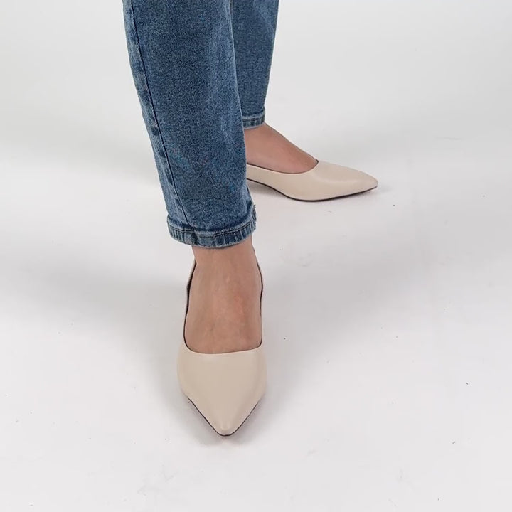 Uros Kadın Kalın Kısa Topuklu Ten Ayakkabı