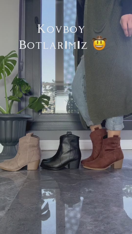 Akver Kadın Siyah Topuklu Bot