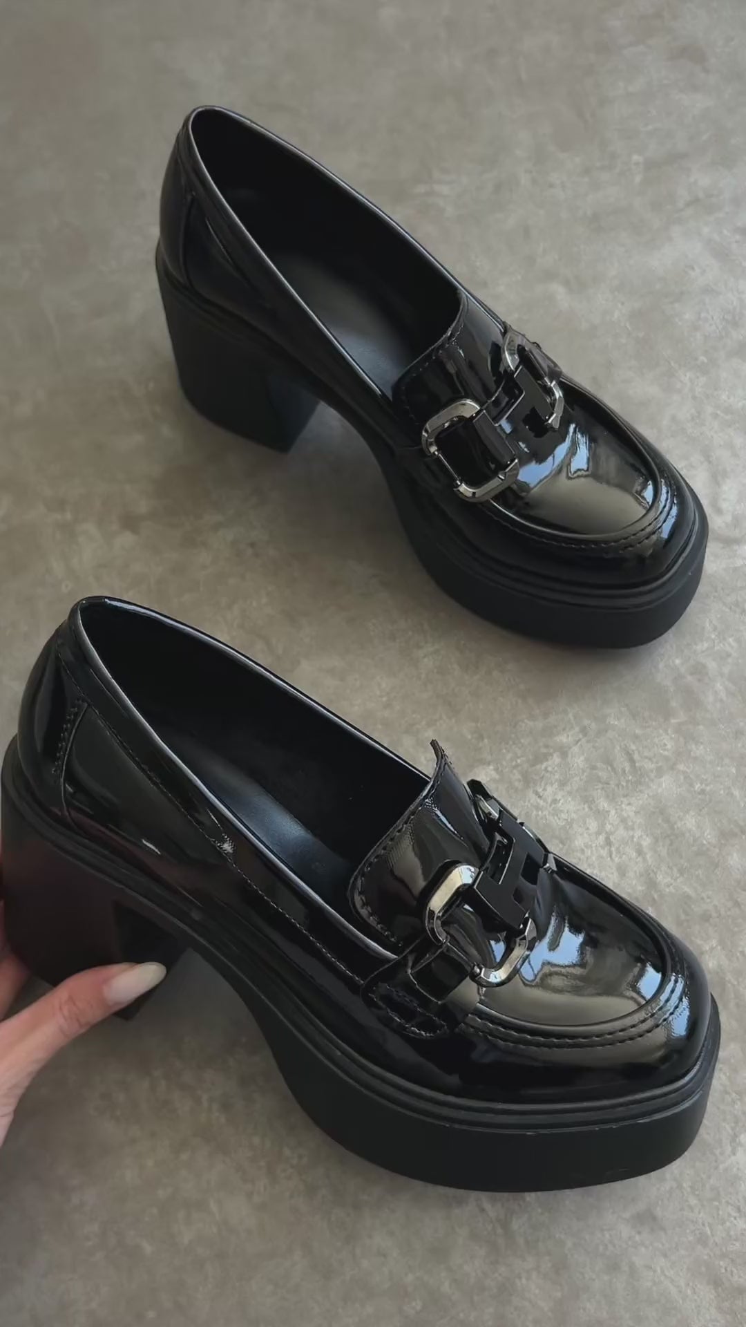 Felice Siyah Rugan Gümüş Tokalı Kadın Loafer