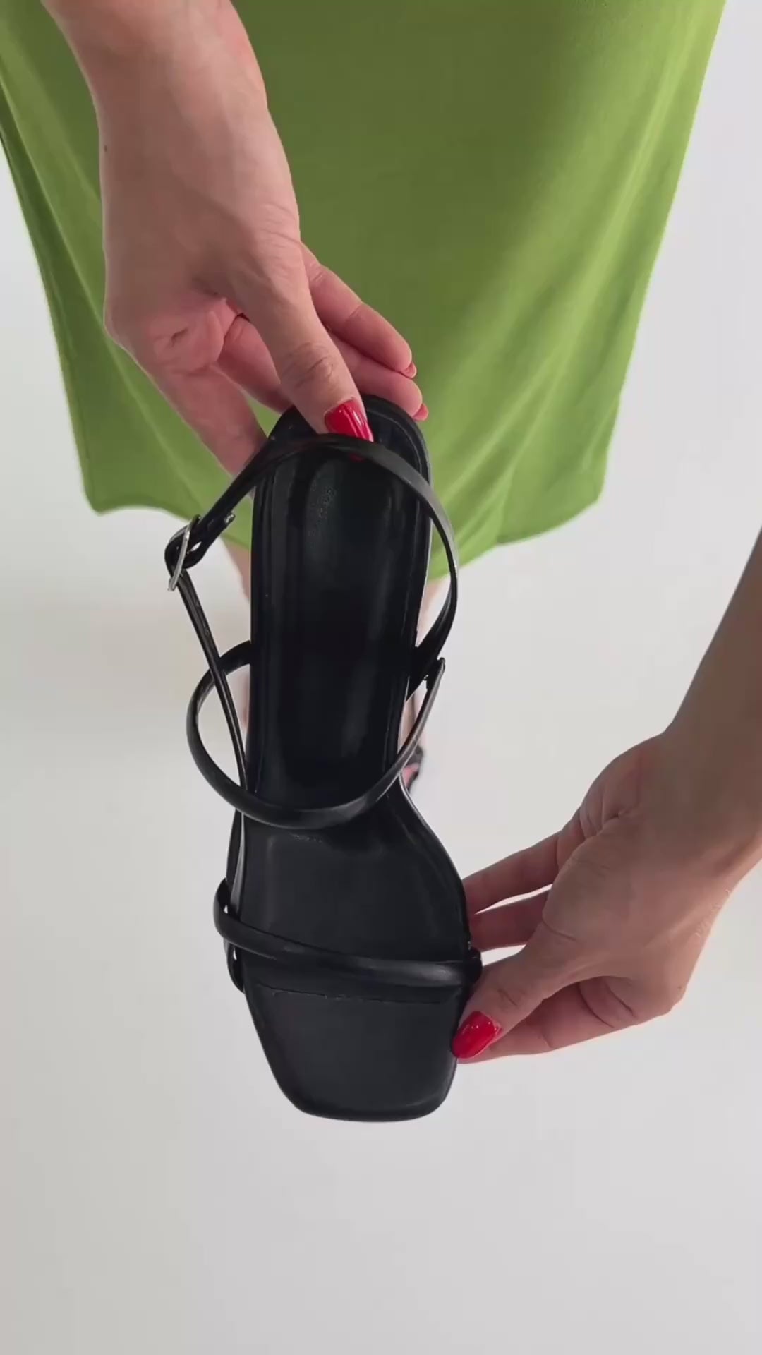 Monya Kadın Siyah Açık Burun İnce Topuklu Abiye Ayakkabı