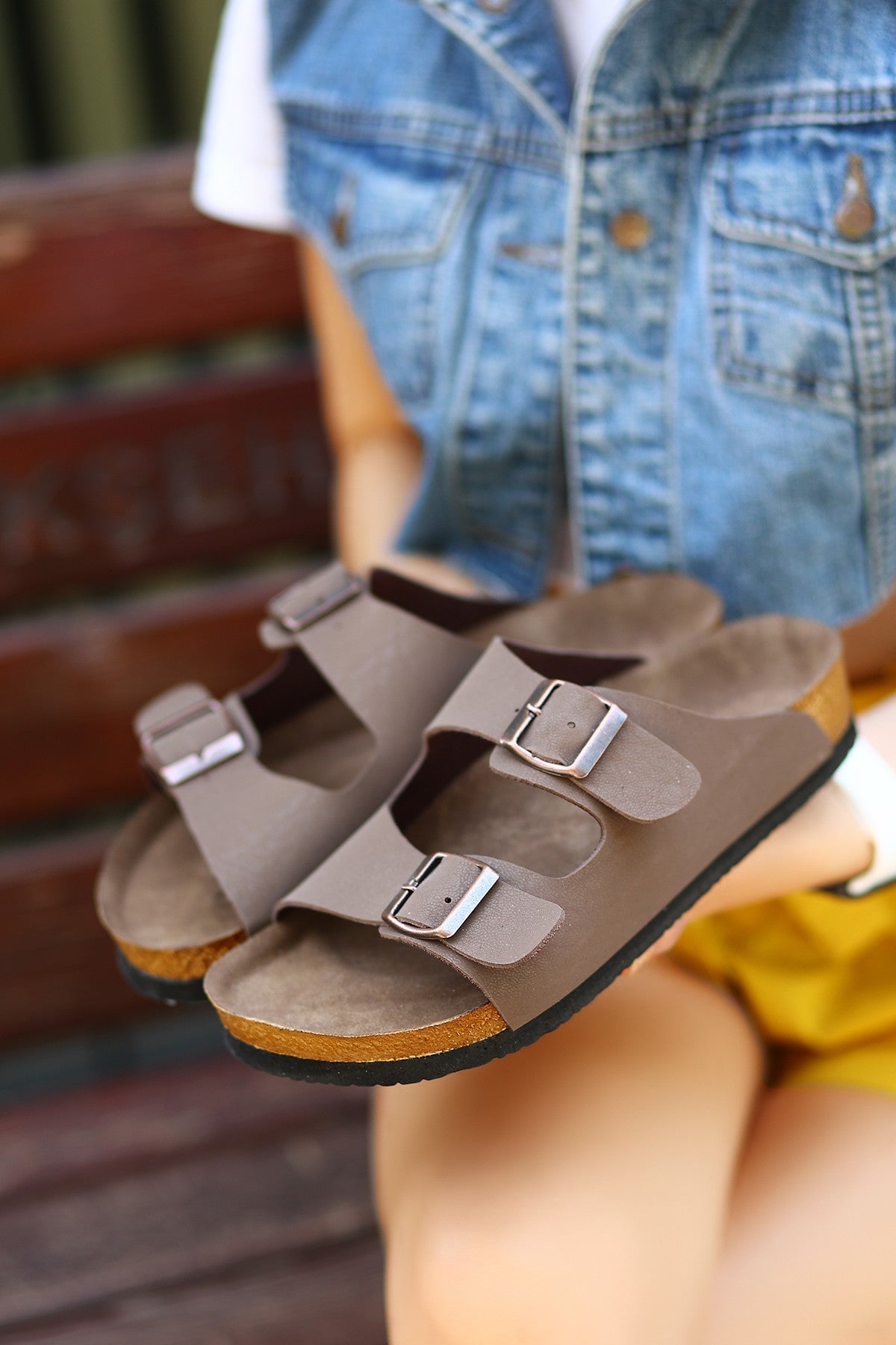 Rıno Kadın Kahverengi Nubuk Kemerli Terlik