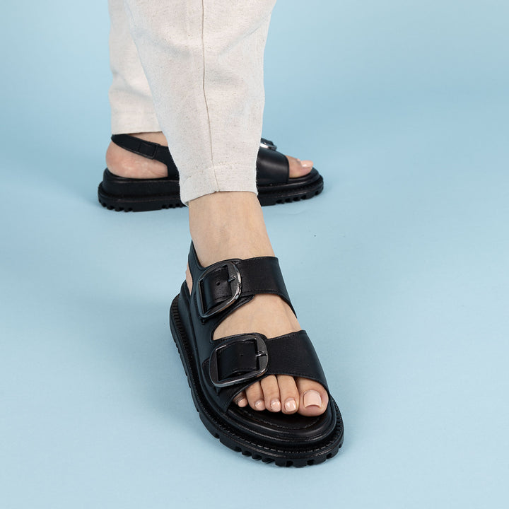 Risa Kadın Hakiki Deri Toka Detaylı Siyah Sandalet