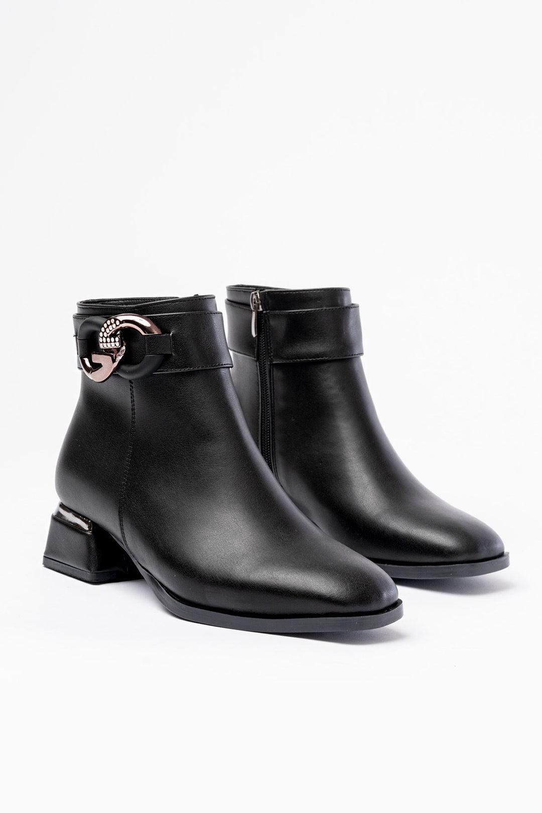 Keylin Siyah Toka Aksesuarlı Topuklu Fermuarlı Kadın Bot