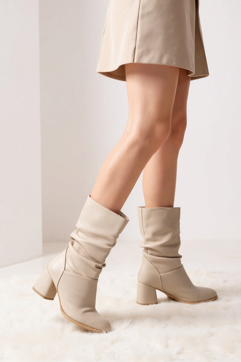 Mevher Bej Topuklu Körüklü Kadın Bot