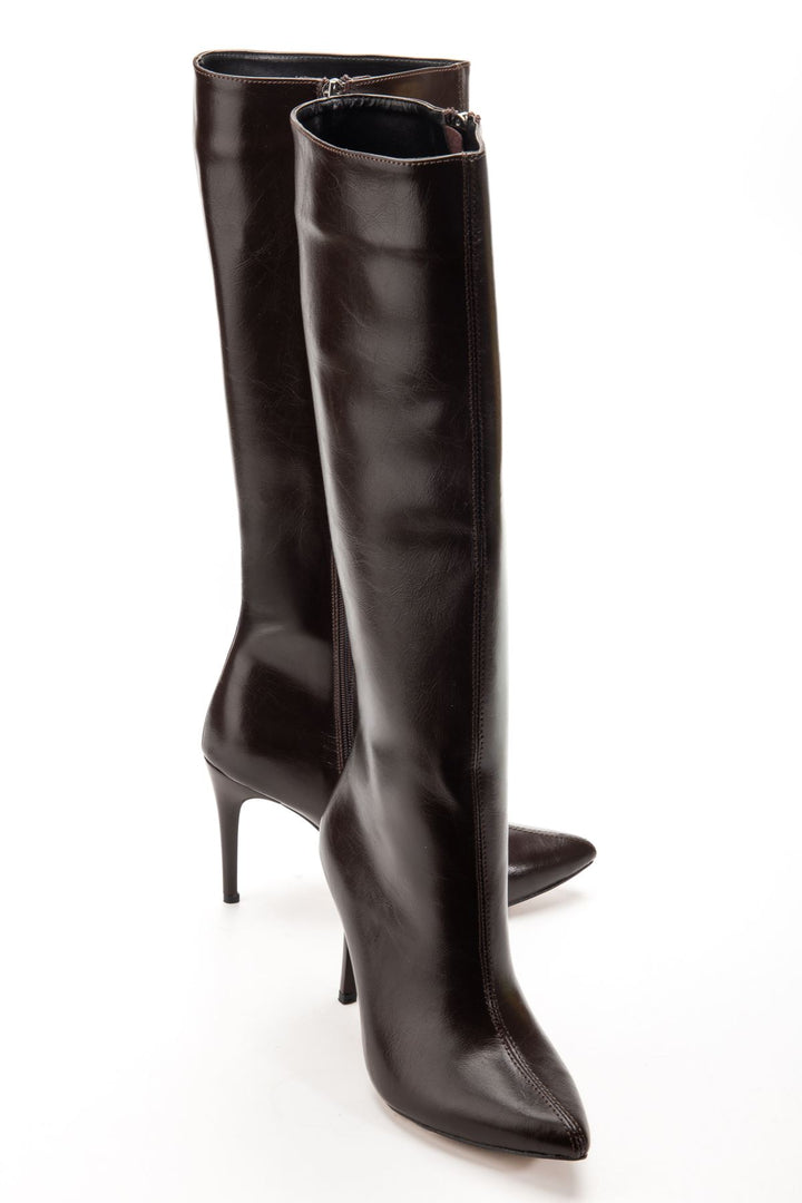 Juven Kadın Kahve Kırışık Fermuarlı İnce Topuklu Çizme