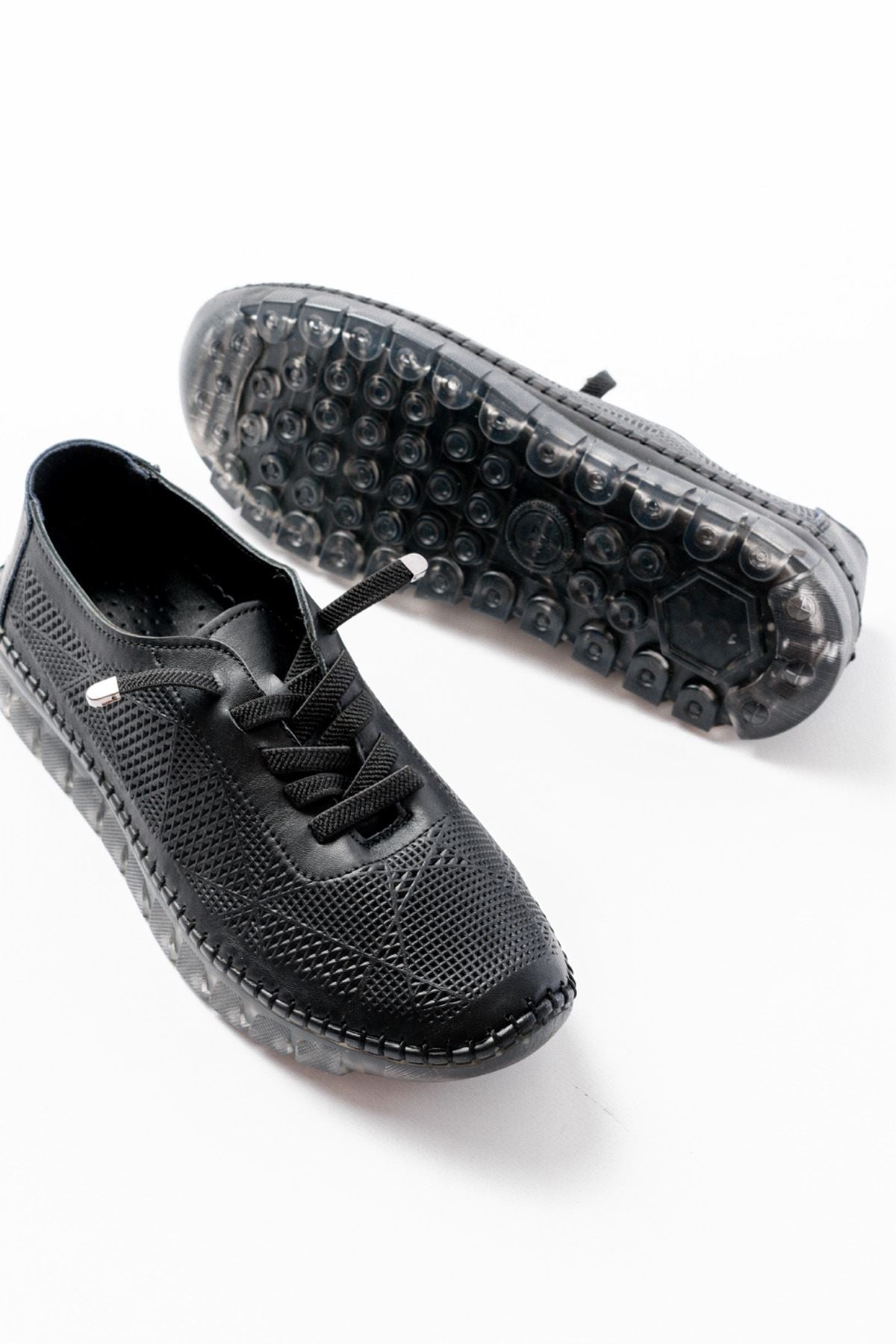 Garsen Kadın Siyah Hakiki Deri Şeffaf Taban Bağcıklı Spor Ayakkabı