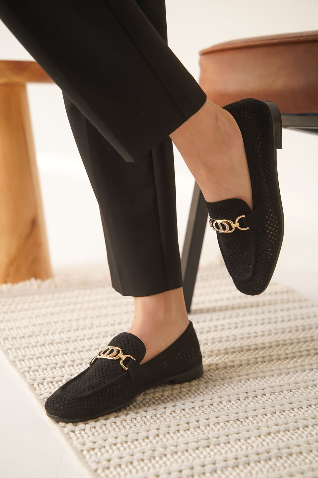 Sally Kadın Tokalı Siyah Süet Loafer Ayakkabı