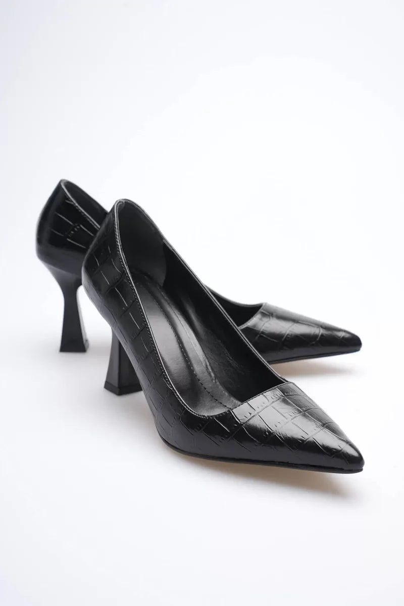 Lessa Siyah Kroko Sivri Burun Orta Topuklu Kadın Stiletto TR20MS02F