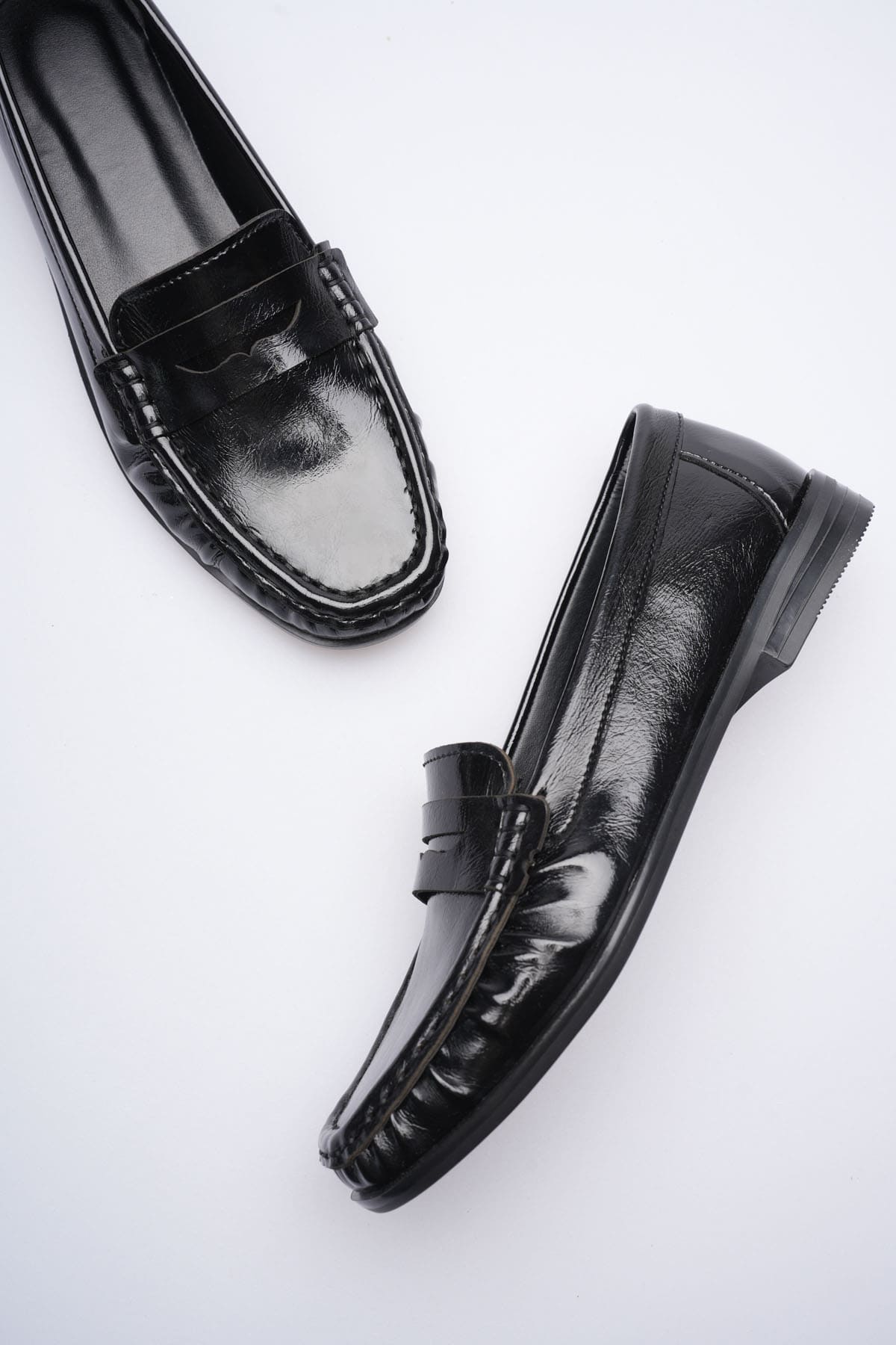 Kibel Siyah Parlak Deri Görünümlü Penny Loafer
