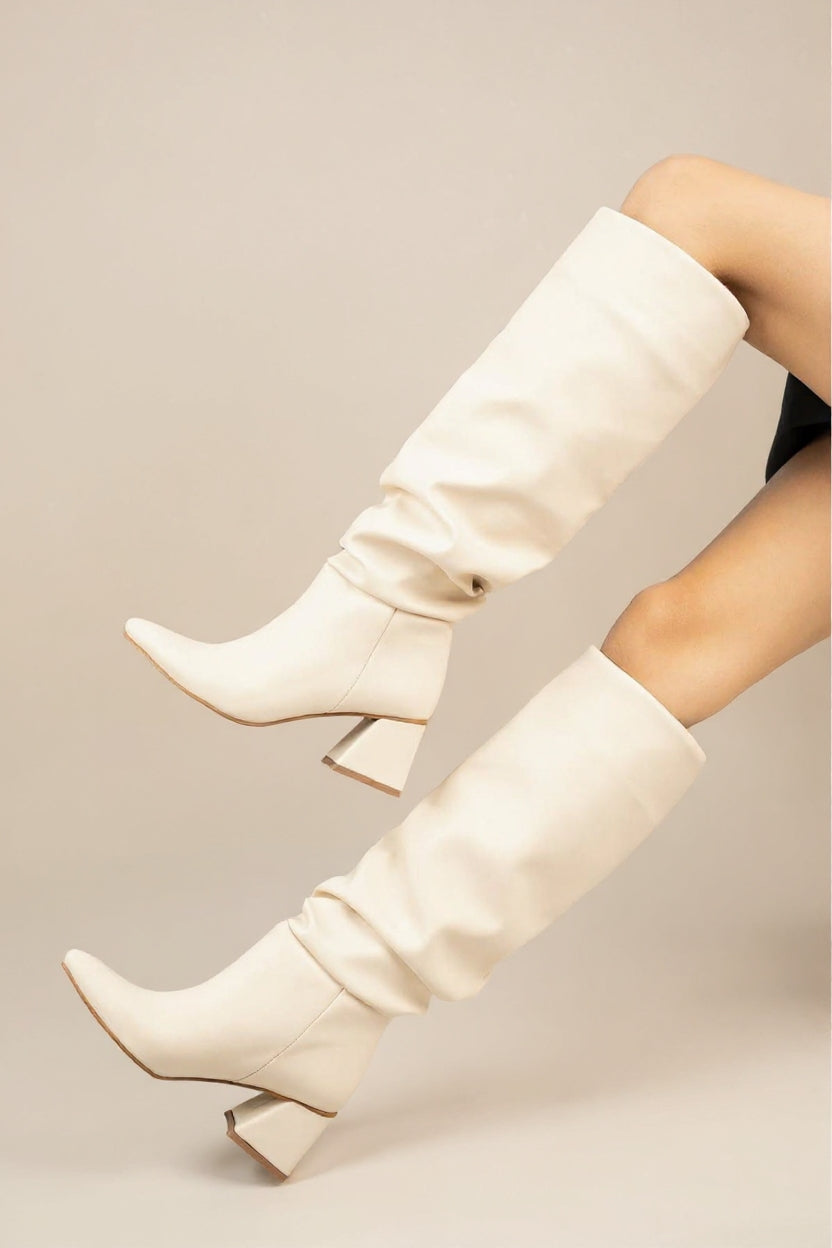 Ayzena Bej Körüklü Kalın Topuklu Kadın Çizme