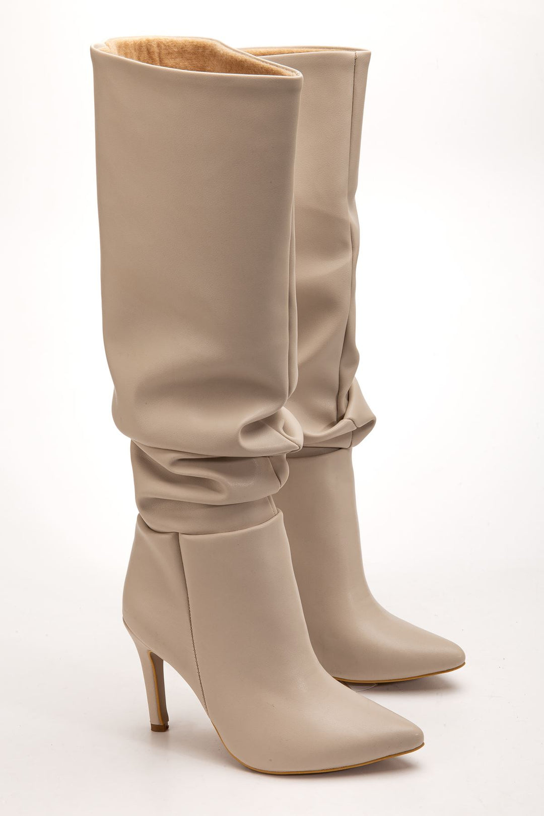 Benan Bej Körüklü İnce Topuklu Kadın Çizme