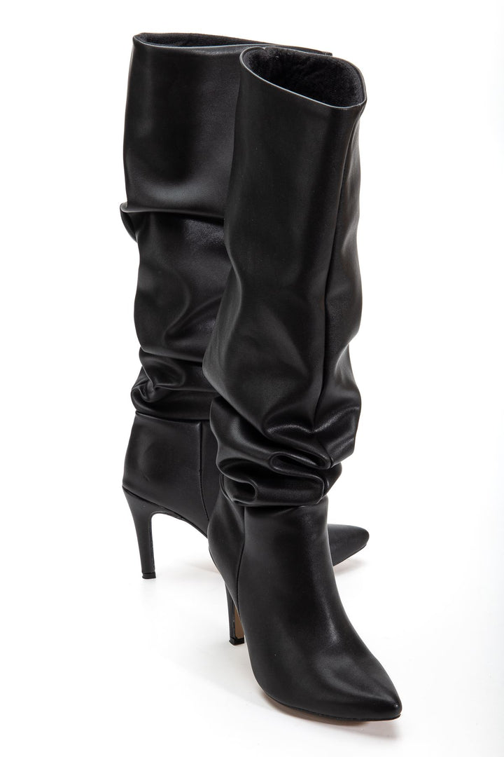 Benan Siyah Körüklü İnce Topuklu Kadın Çizme