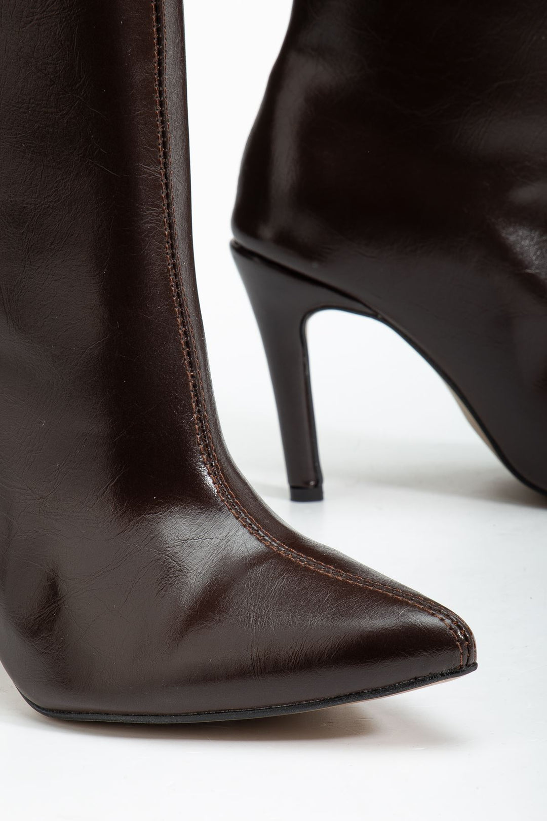 Opvez Kahve Kırışık Rugan Bayan Çizme