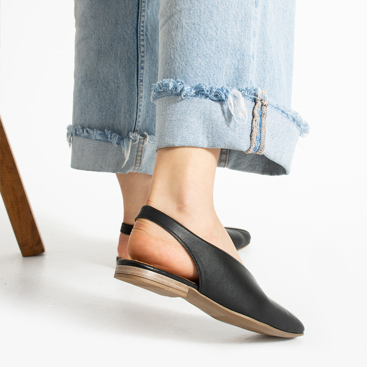 Tayba Kadın Hakiki Deri Arkası Açık Siyah Babet