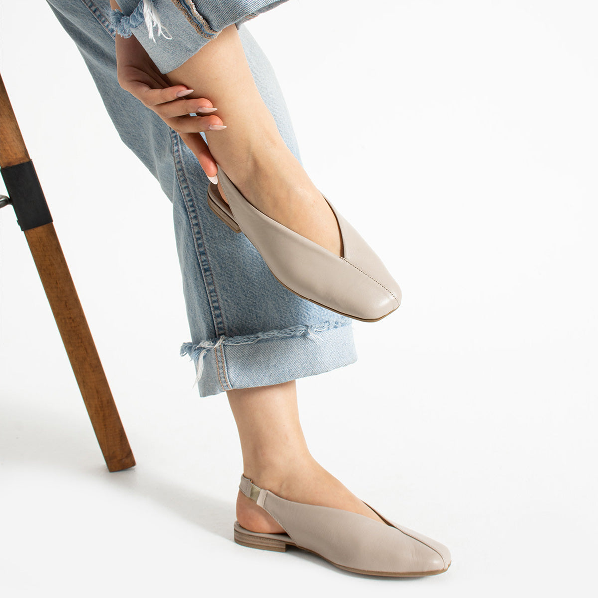 Tayba Kadın Hakiki Deri Arkası Açık Vizon Babet