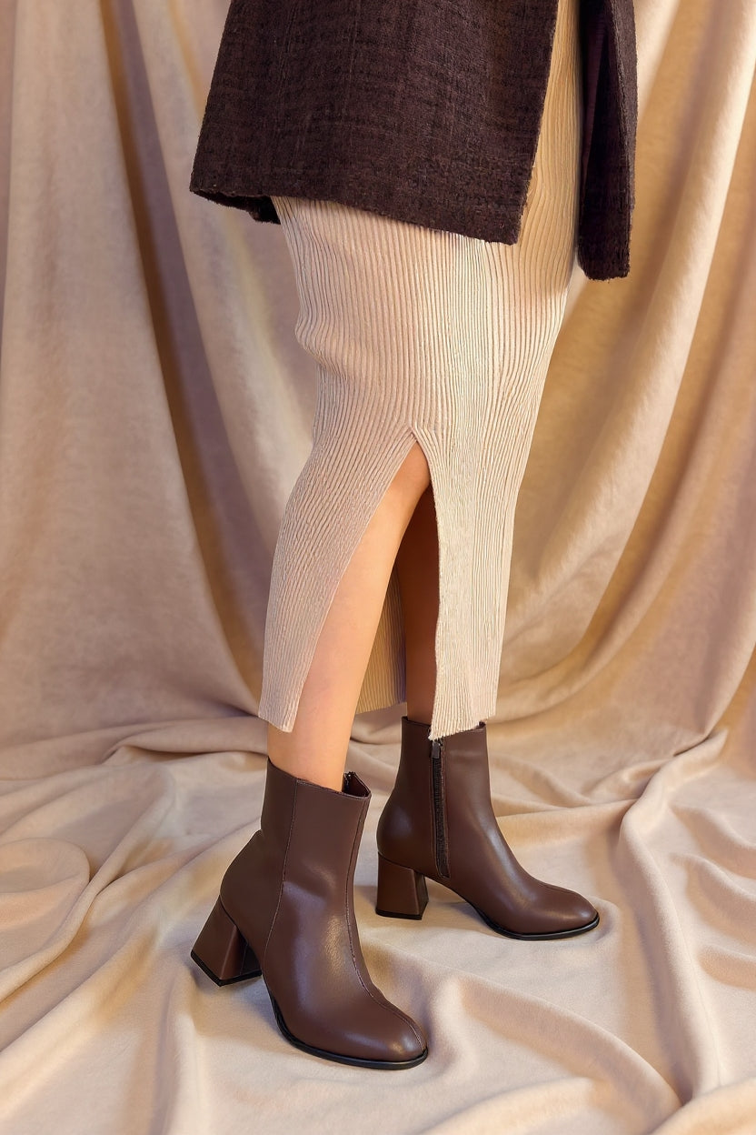 Tendy Kahverengi Kadın Fermuarlı Topuklu Bot