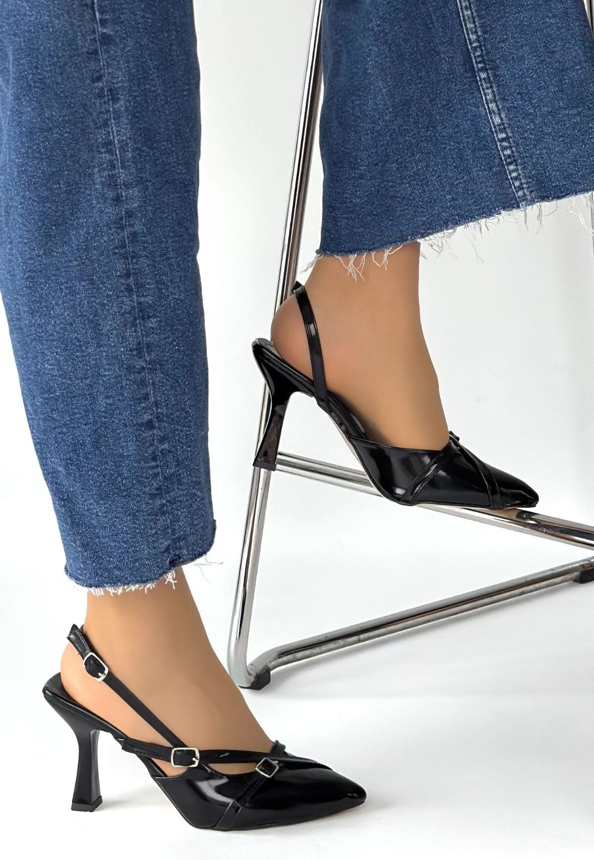 Tetti Kadın Siyah Rugan Topuklu Ayakkabı