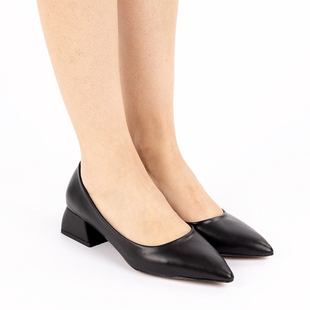 Uros Kadın Kalın Kısa Topuklu Siyah Ayakkabı